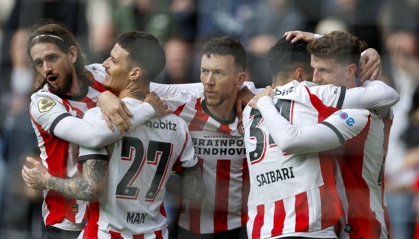 Dennis Man are Olanda la picioare! E aproape campion cu PSV: ce notă a luat după meciul de infarct cu Utrecht, în care s-au înscris 7 goluri!
