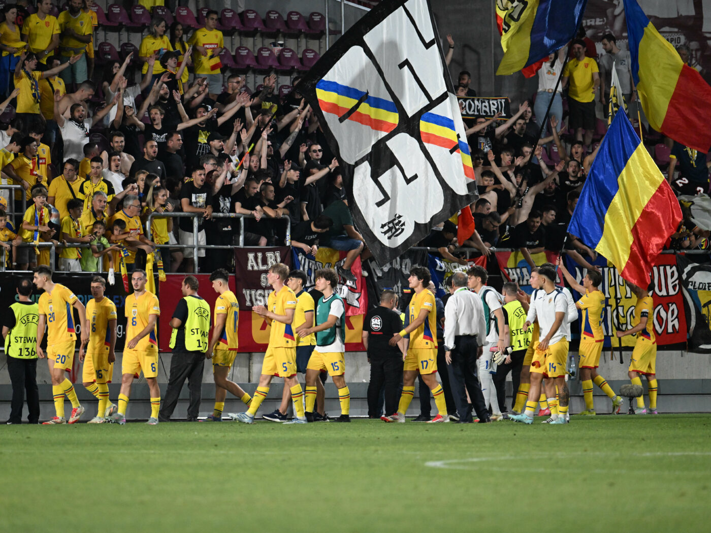 MERCATO Dinamo vrea 2 jucători din naționala U20 a României