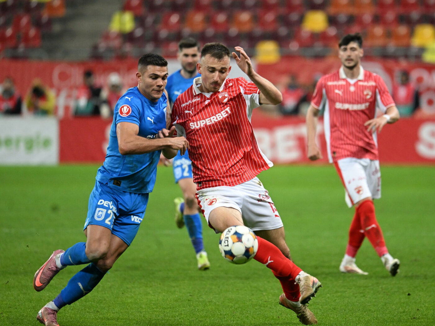 Dinamo – Universitatea Craiova Live Text Online, de la ora 20:30, în semifinalele Cupei României. Meci de foc pe Arena Națională! Echipele de start