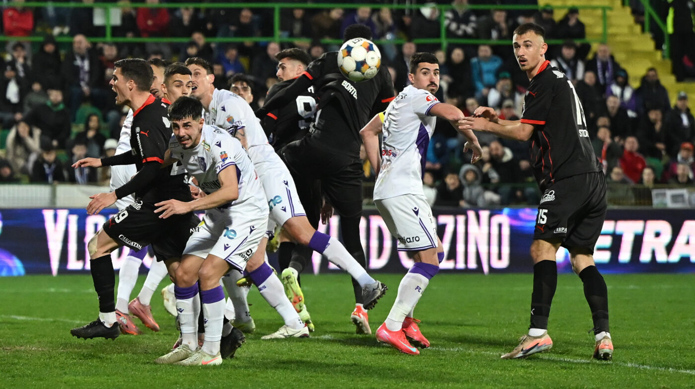 FC Argeș – Dinamo 1-1, în etapa 3 din play-off-ul Superligii. „Câinii” sunt fără victorie din 16 februarie și rămân pe ultimul loc