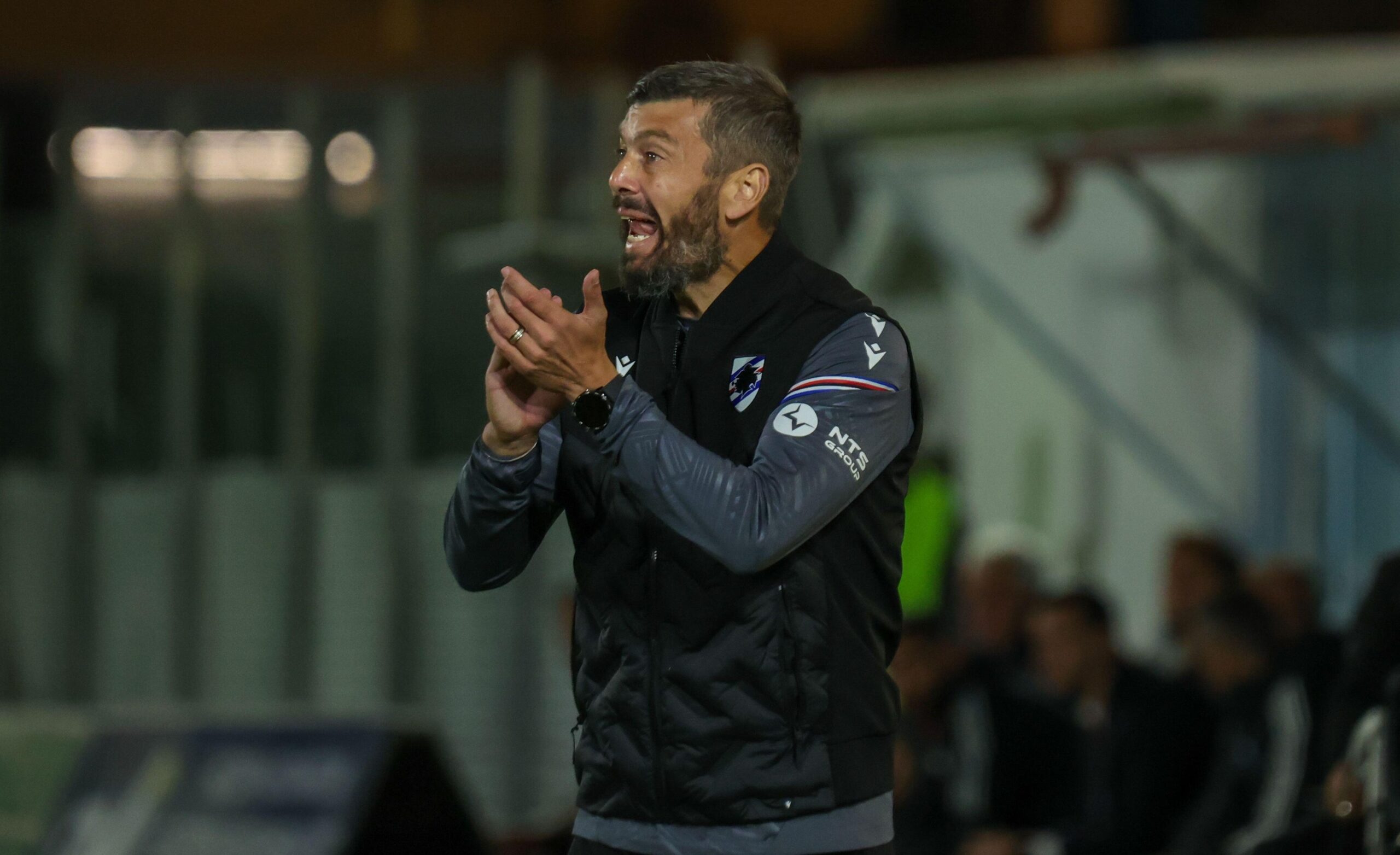 Surpriză! Fostul jucător al lui AC Milan ar putea fi noul antrenor al lui FCSB