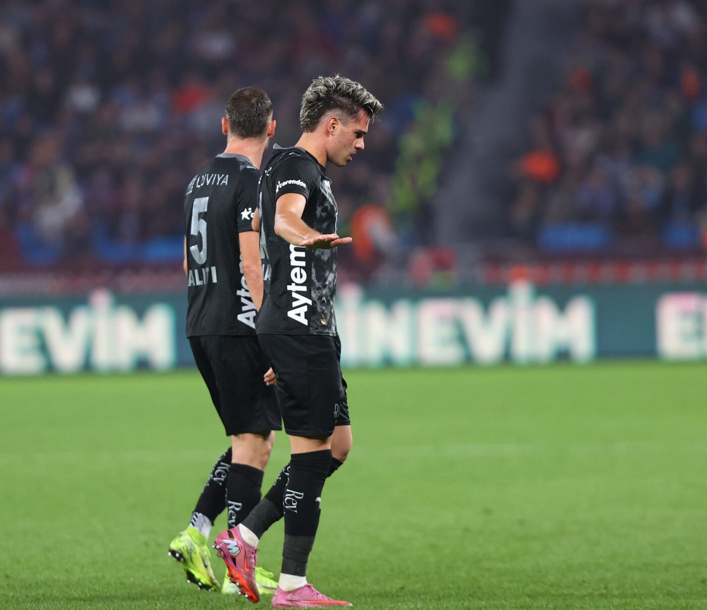 VIDEO Ianis Hagi s-a accidentat și a fost schimbat în minutul 40! Ce s-a întâmplat la două minute după