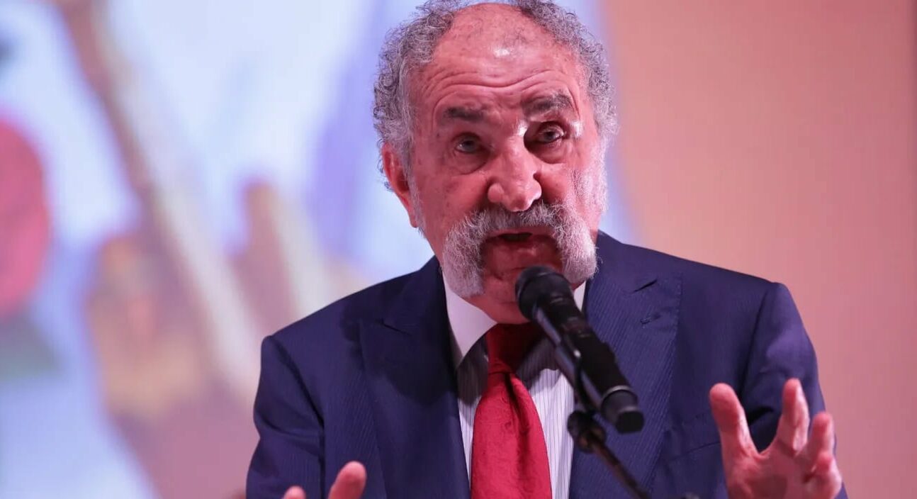 Ion Țiriac s-a trezit cu Ordinul Muncii clasa întâi tăiat de Președintele României: „Aș fi meritat și eu o pensie, am fost milițian 20 de ani”