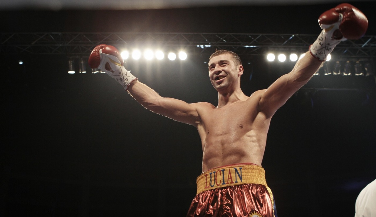 Cum arată Lucian Bute azi, la 46 de ani. Dan Negru a postat imaginea de la Montreal cu marele campion