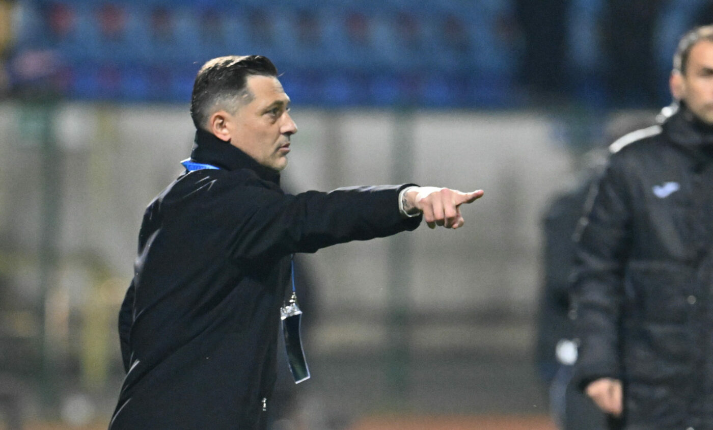 Mirel Rădoi s-a lămurit cu fotbaliștii FCSB și a luat decizia: „Nu au înțeles și a schimbat”