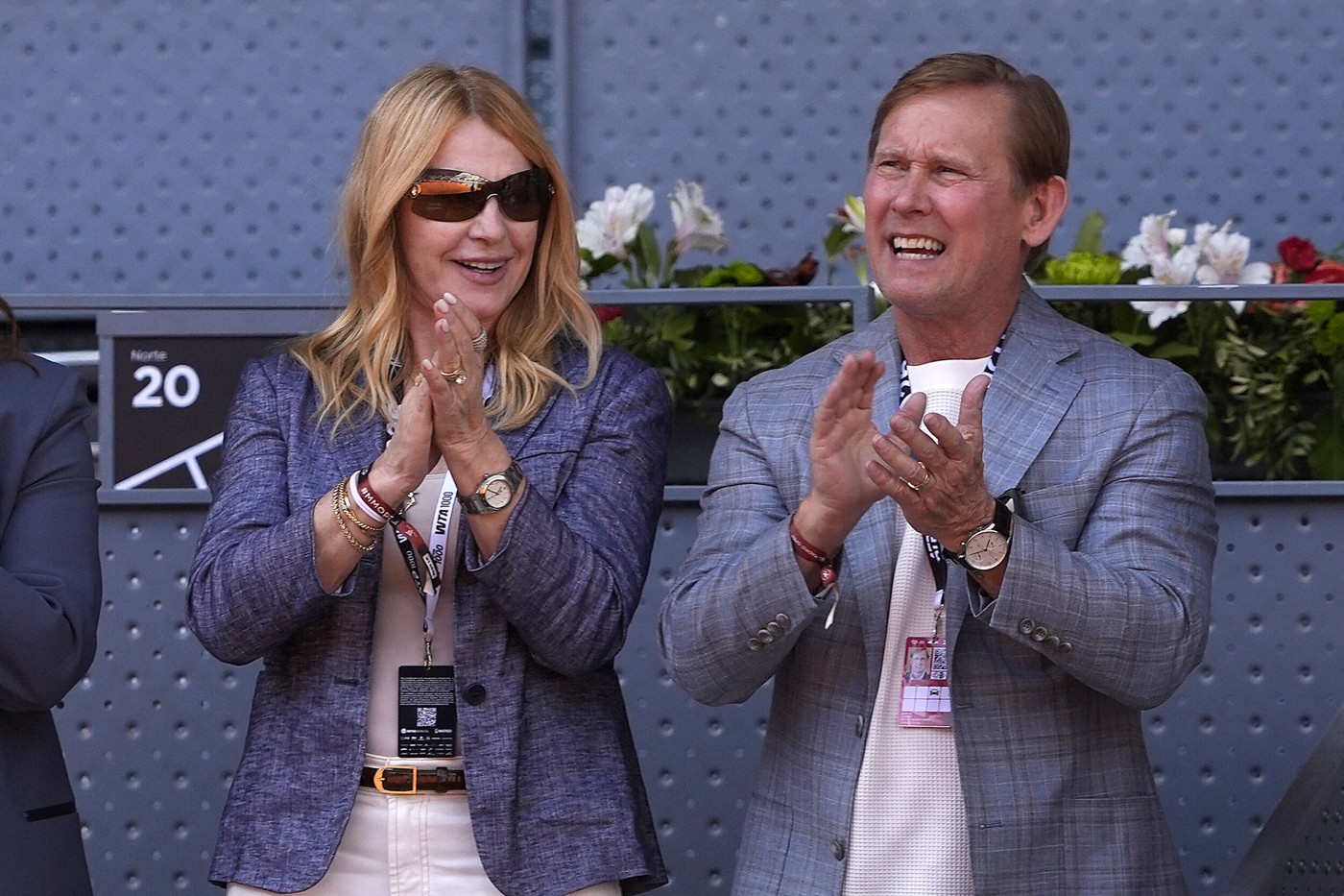 EXCLUSIV Nadia Comăneci a văzut meciul Soranei Cîrstea alături de medicul Dana Safta, cea care a consiliat-o pe Simona Halep inclusiv în procesul de dopaj