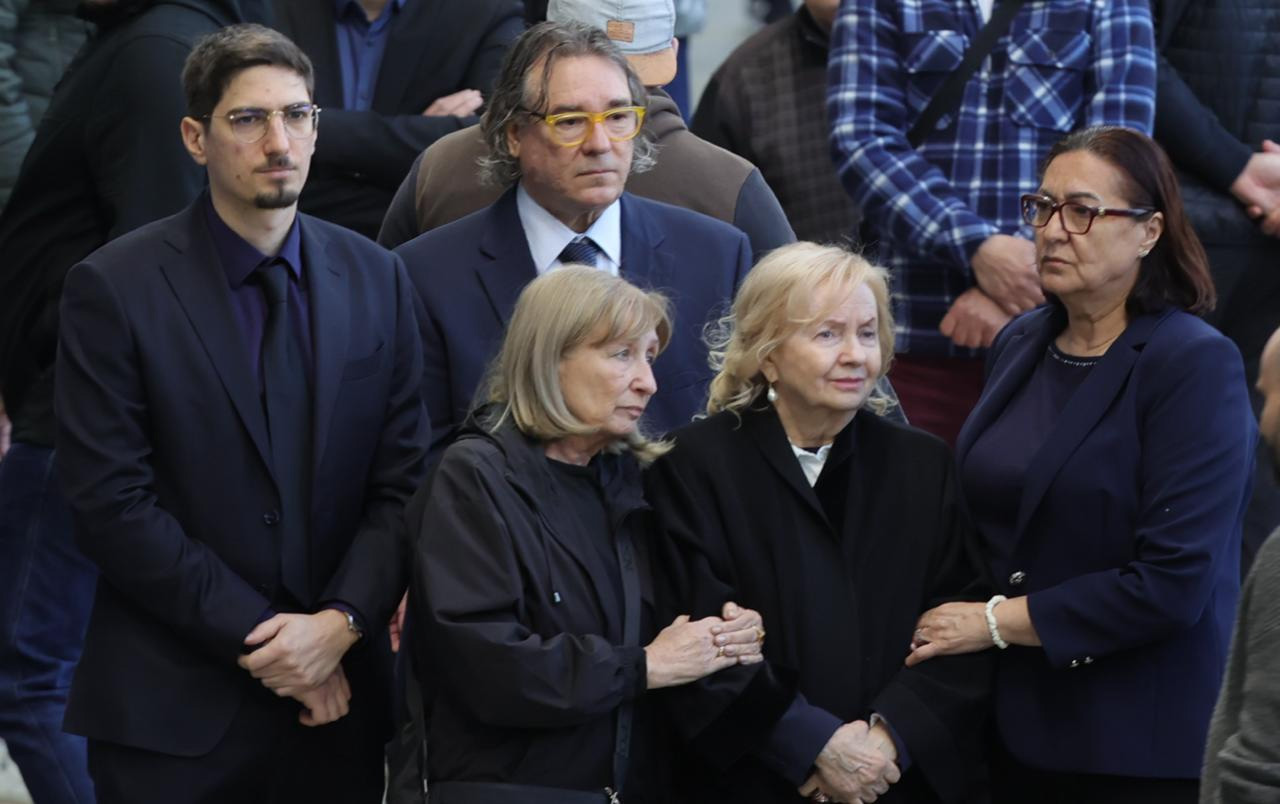 UPDATE Neli Lucescu, secată de lacrimi la căpătâiul lui Mircea Lucescu