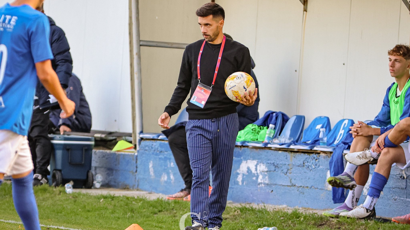 Paul Pîrvulescu, cel mai tânăr antrenor în Liga 2 în finalul acestui sezon. Triplul campion cu FCSB a preluat o echipă cu soarta aproape decisă