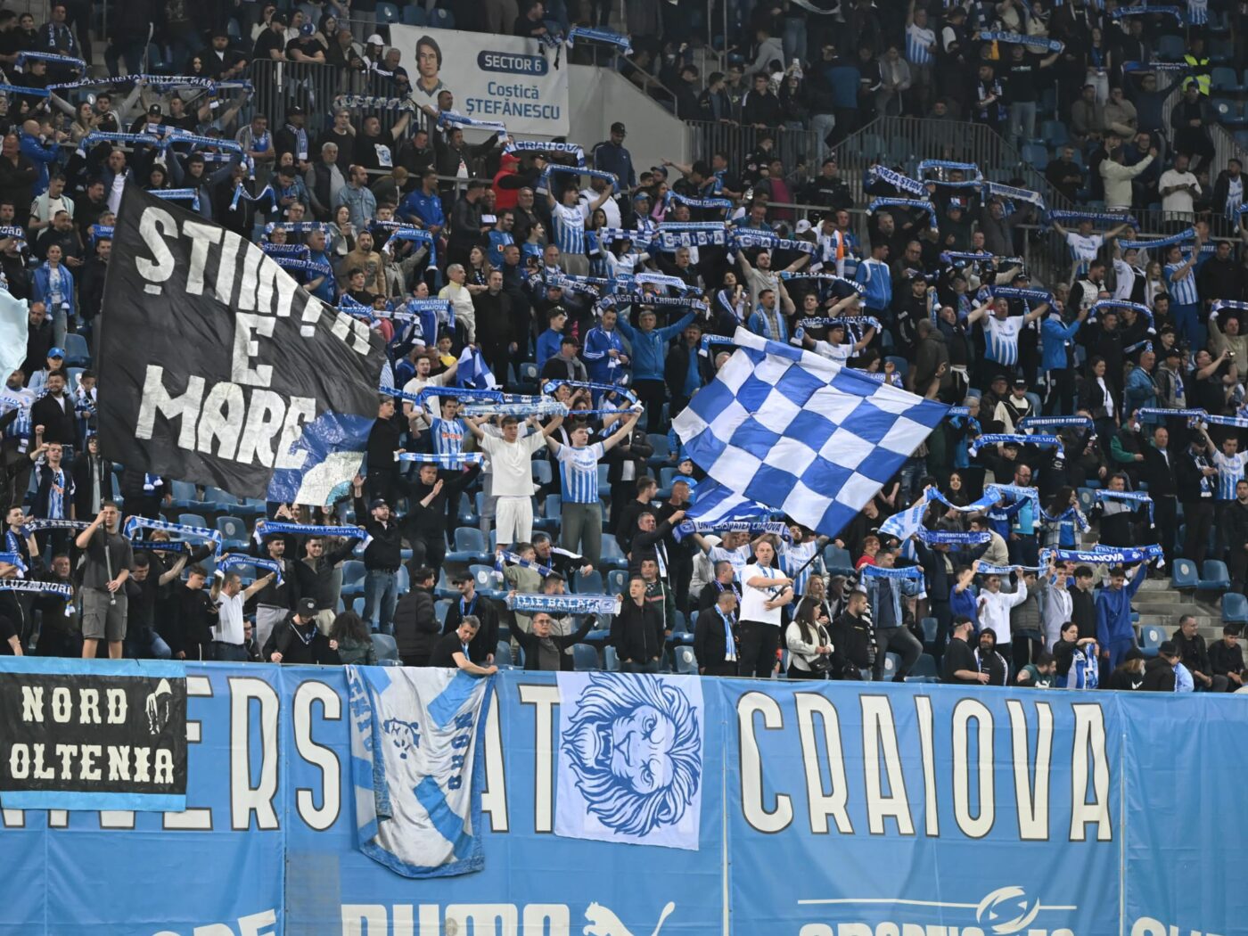 Suporterii Universității Craiova au sărit calul total cu mesajele xenofobe împotriva rivalilor de la Rapid!