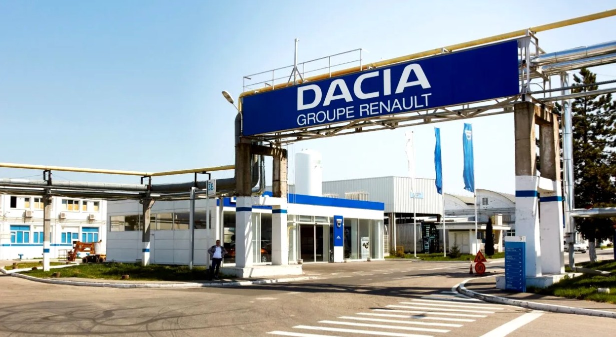 Ungurii fac anunțul despre dezastrul Dacia din România: „Mii de oameni pot fi concediați. Situație gravă”