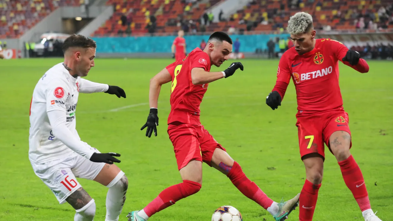A dat lovitura! Până să revină la FCSB, a luat titlul în țara lui Olăroiu