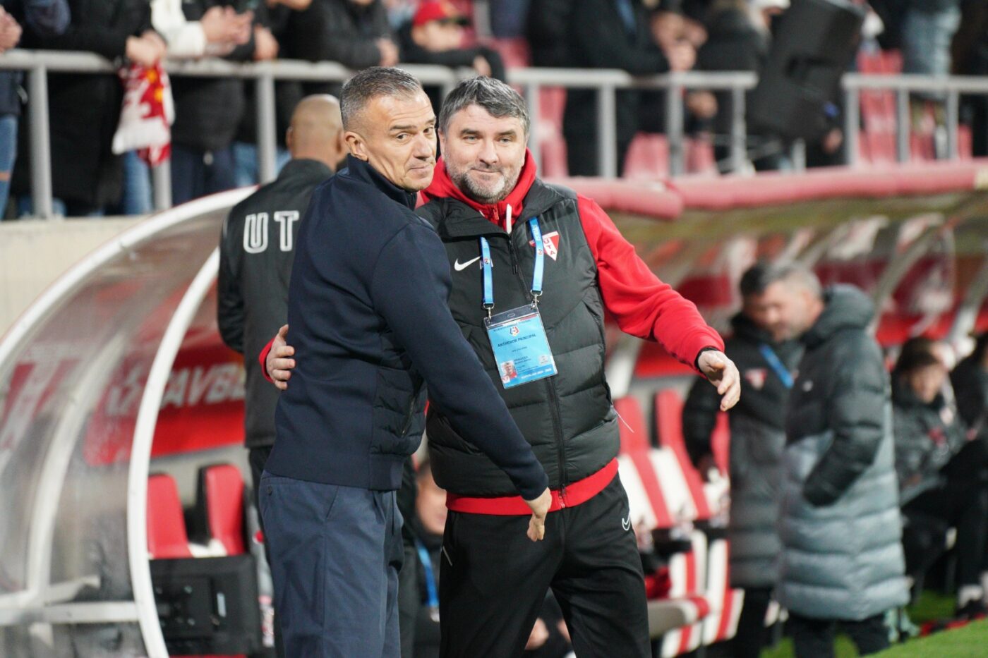 EXCLUSIV Antrenorul din Superliga nu e lăsat să plece. Contractul i se prelungește automat: „Nu există clauză de reziliere”