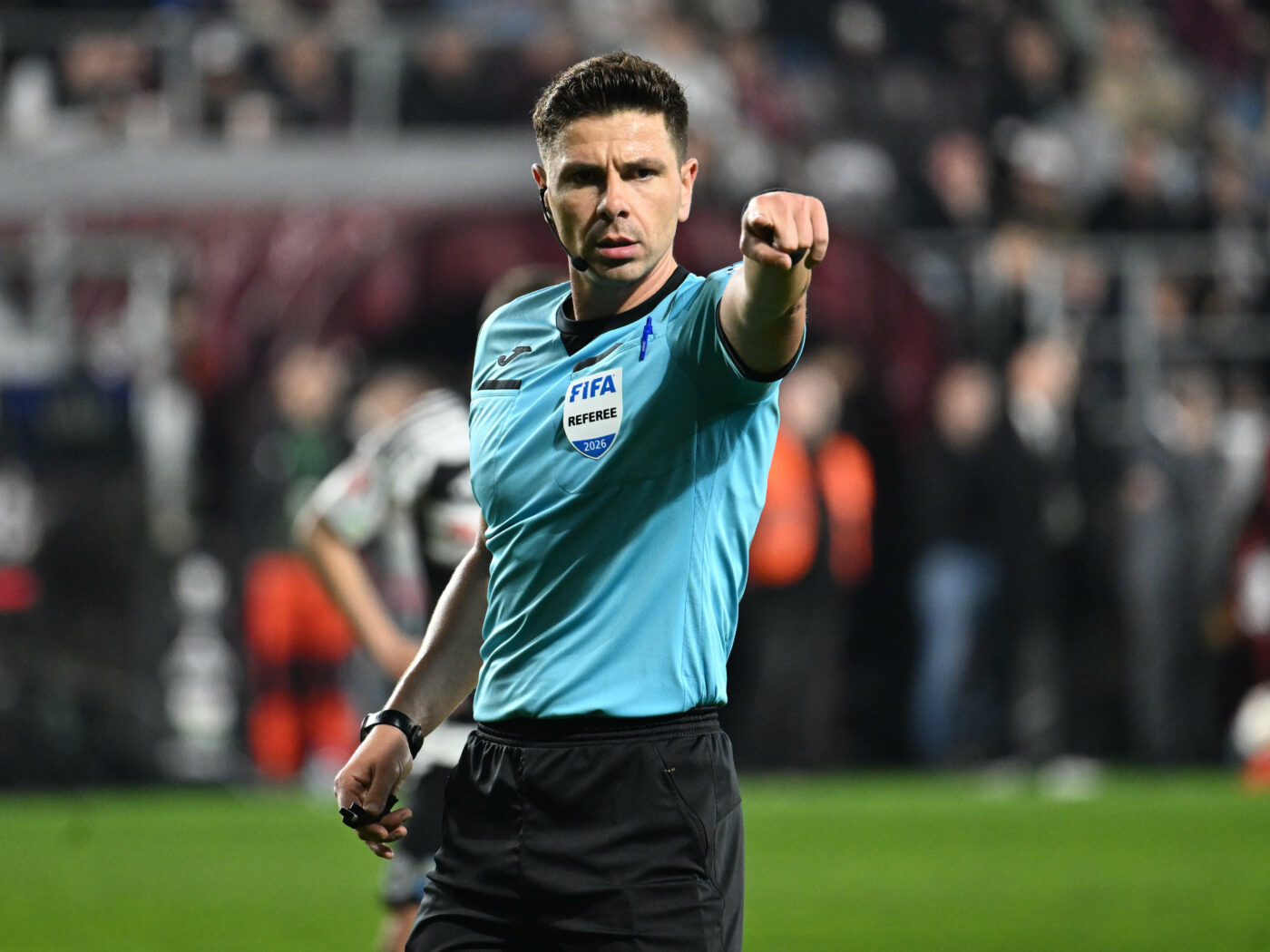 LIVEBLOG Baraj Dinamo – FCSB de RISC MAXIM pentru doi jucători! Țintele lui Marian Barbu care vor „merge pe jar” cu arbitrul la centru în derby pentru Europa