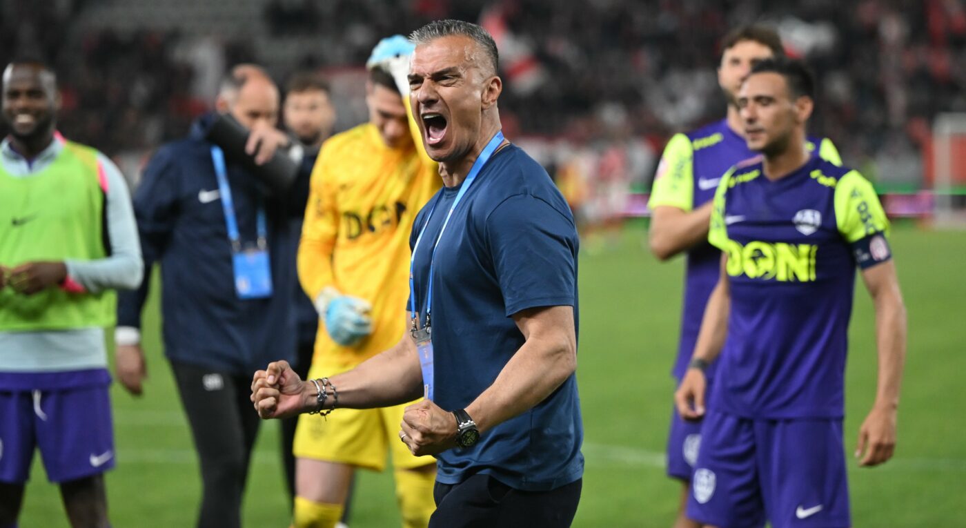 Ce le-a arătat Daniel Pancu fanilor lui Dinamo după ce a dus-o pe CFR Cluj în Europa cu egalul împotriva „câinilor”