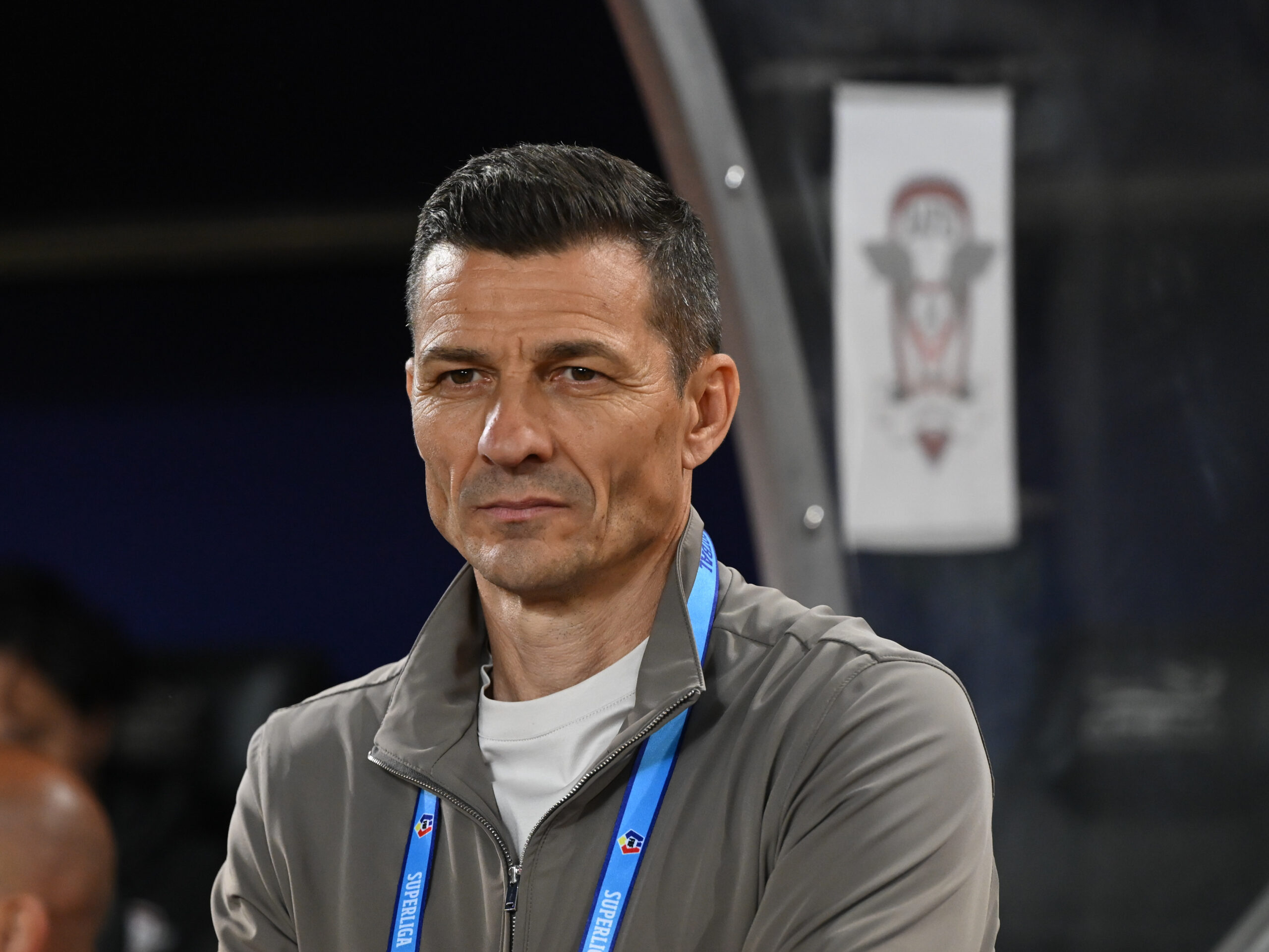 Costel Gâlcă și-a anunțat demisia în direct la TV după ce i-a mitraliat pe șefii Rapidului: „PLEC! N-am contat deloc!”
