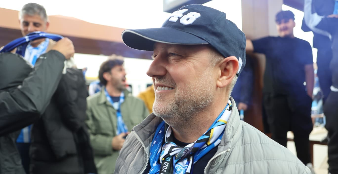 VIDEO Cum și-a făcut apariția Mihai Rotaru în gara din Sibiu după ce a venit cu trenul de la Craiova pentru finala Cupei României