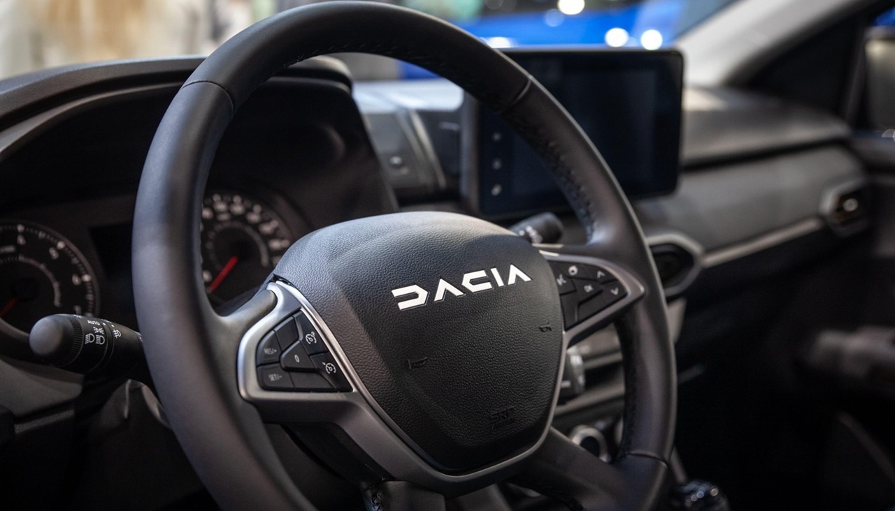 Cum arată Dacia Sandman, camperul așteptat de o lume întreagă. Spaniolii au creat imagini cu „bijuteria” ce pare un apartament pe roți