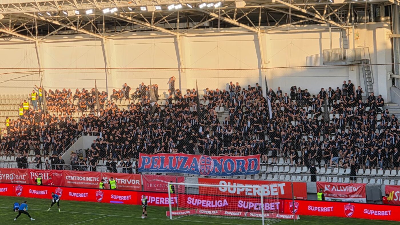 LIVEBLOG Se încinge atmosfera în baraj Dinamo – FCSB! Atitudinea sfidătoare cu care Peluza Nord a roș-albaștrilor s-a prezentat pe stadion