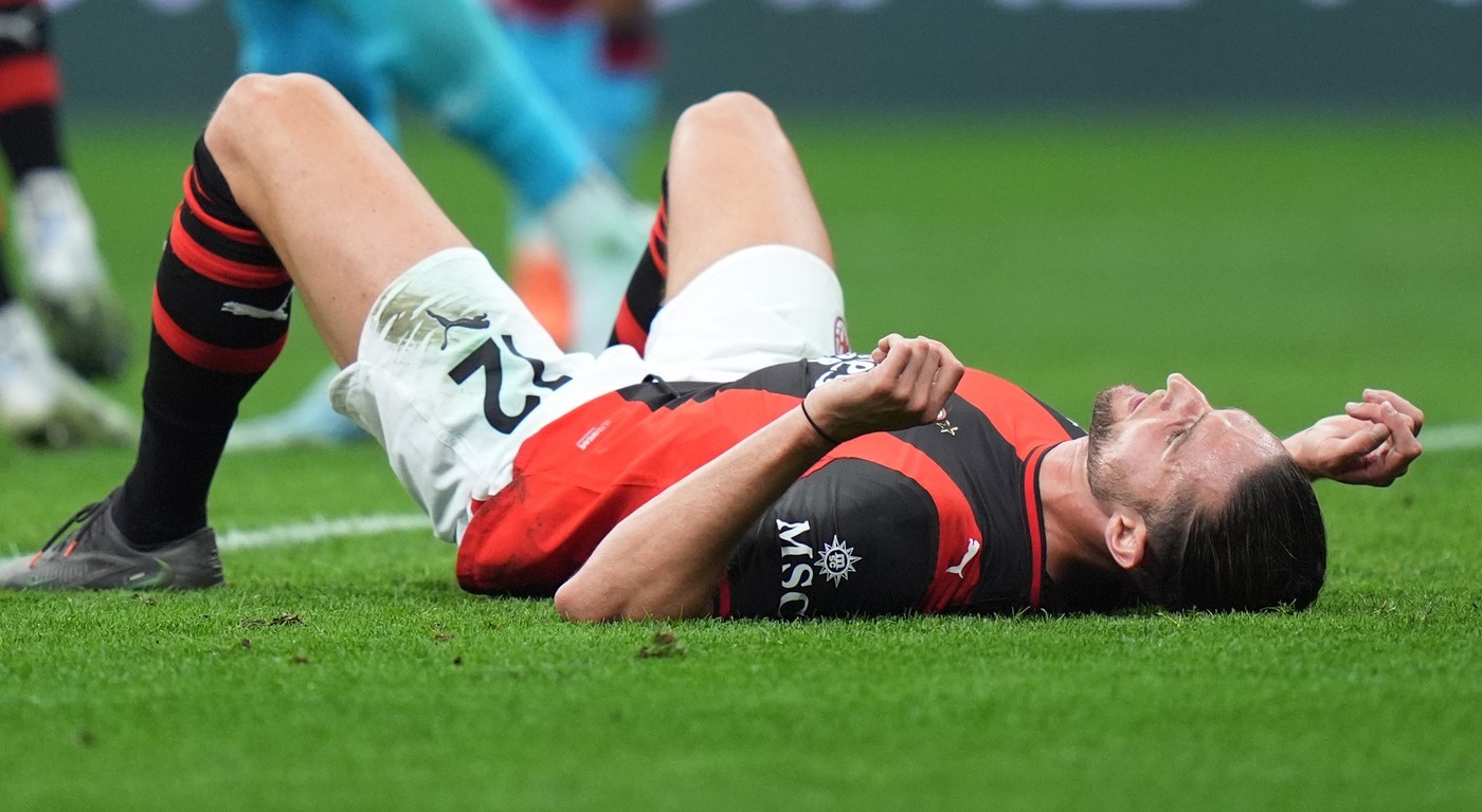 Falimentul AC Milan: începe revoluția la rivala lui Chivu din oraş!