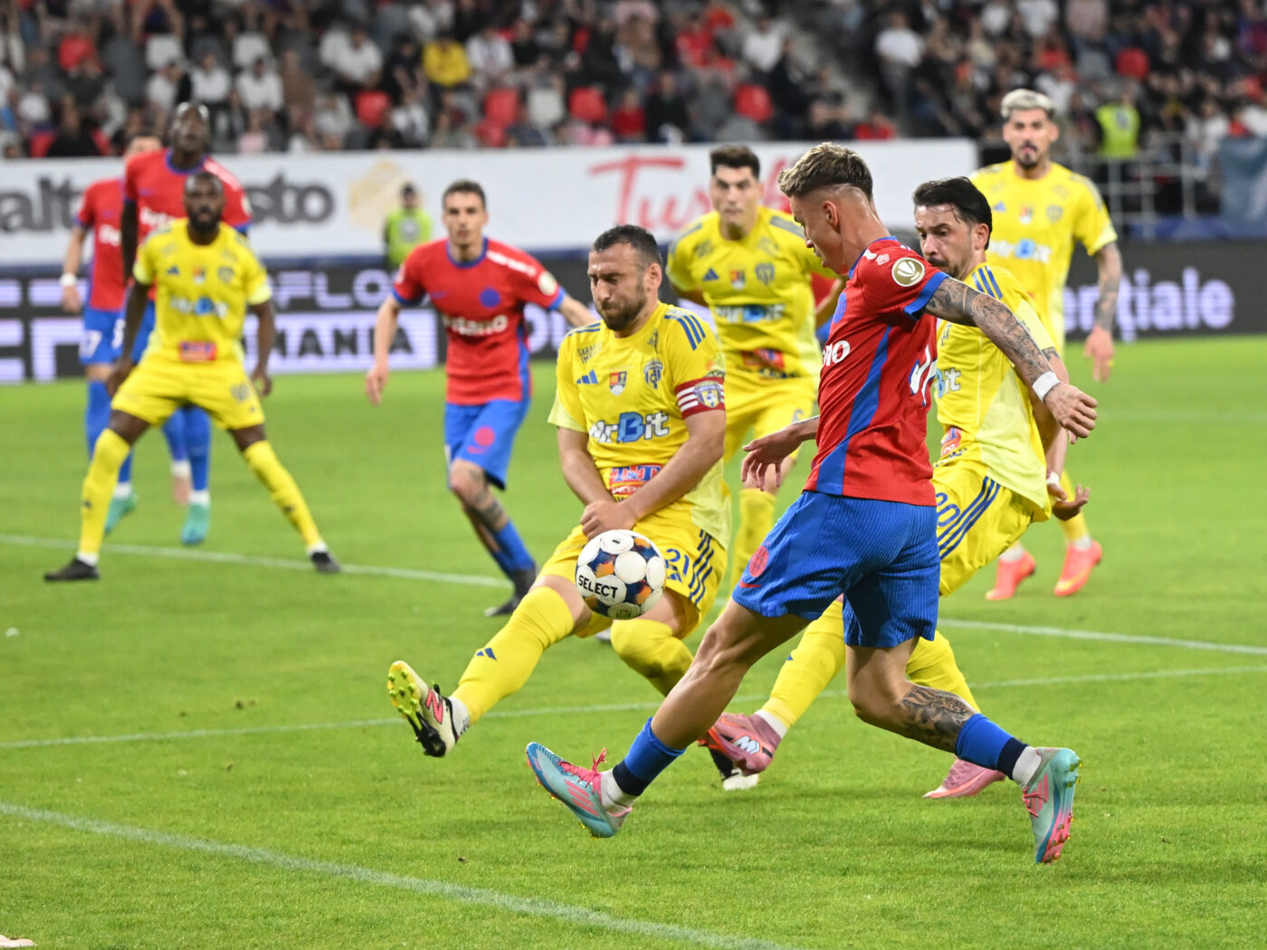 FCSB – Unirea Slobozia 0-0, în etapa 8 a play-out-ului Superligii. Campioana nu reușește să câștige nici în fața echipei fără licență