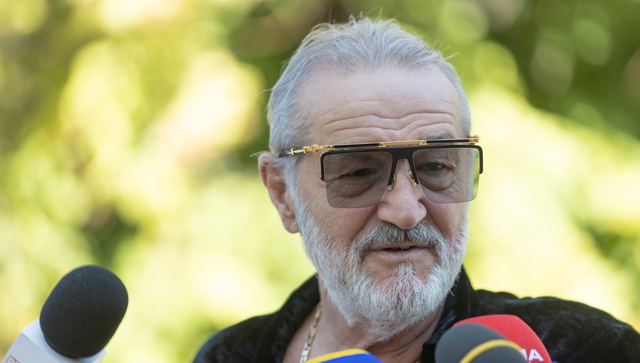 Poza pentru articolul Surpriza uriașă: Gigi Becali a anunțat numele noului antrenor de la FCSB! Fostul căpitan al roș-albaștrilor revine