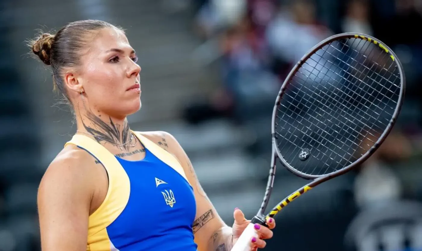 jucatoarea-din-ucraina-acuza-wta-ca-a-favorizat-o-rusoaica-e1778277627803-1400x833.webp