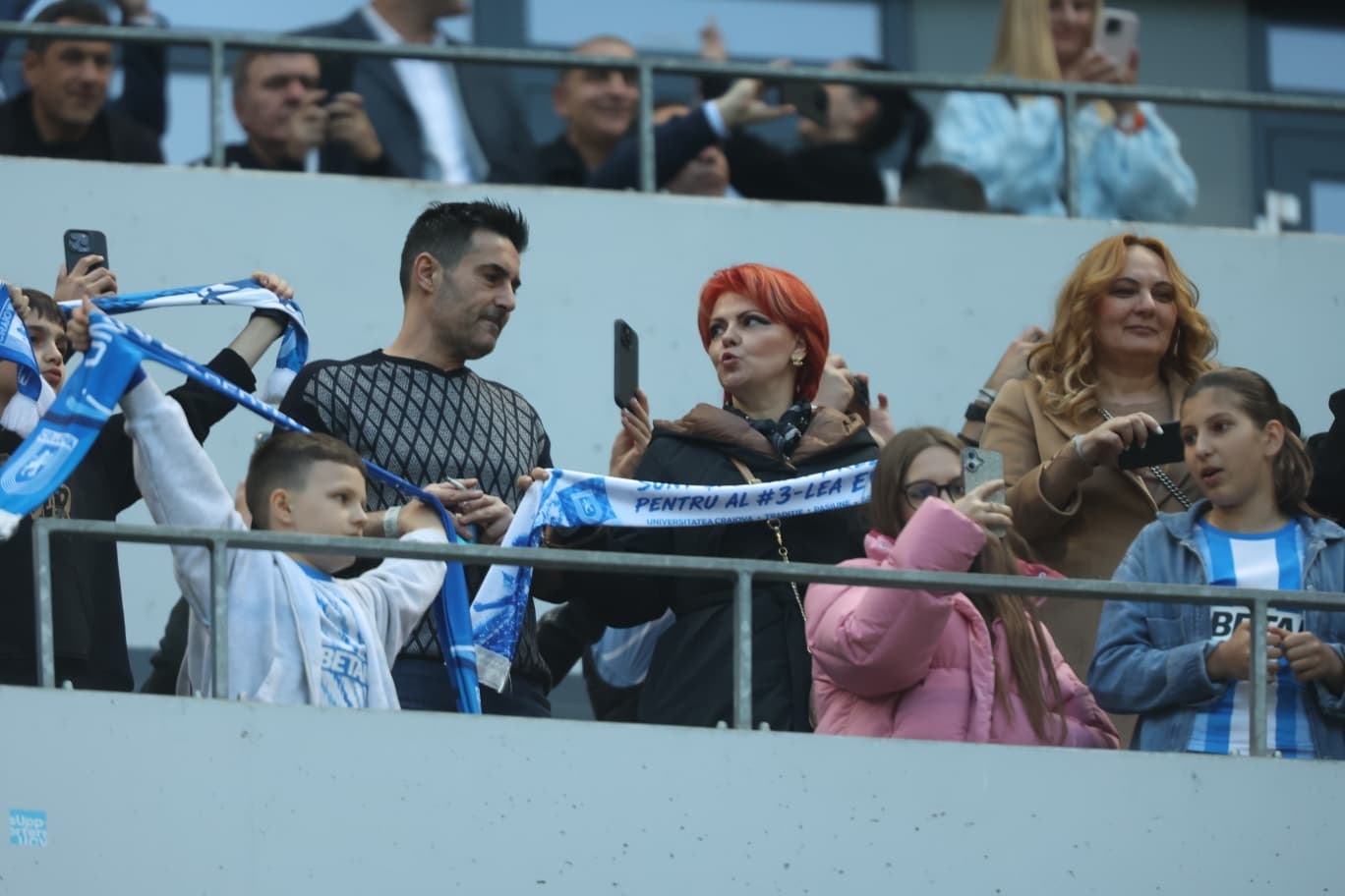 Lia Olguța Vasilescu, apariție dezinvoltă la Universitatea Craiova – U Cluj