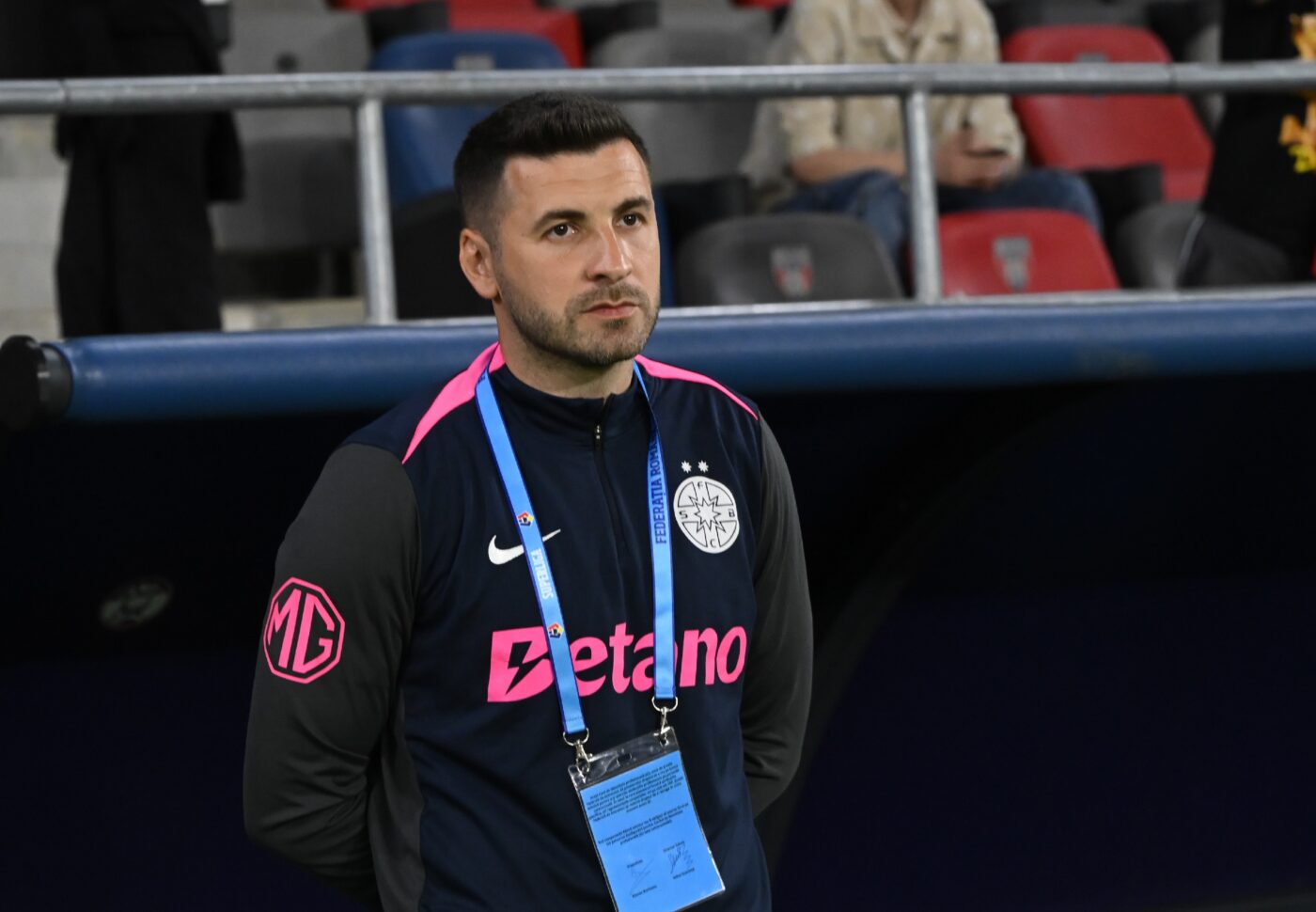 După Marius Șumudică, o altă figură importantă din fotbalul românesc pune tunurile pe Lucian Filip