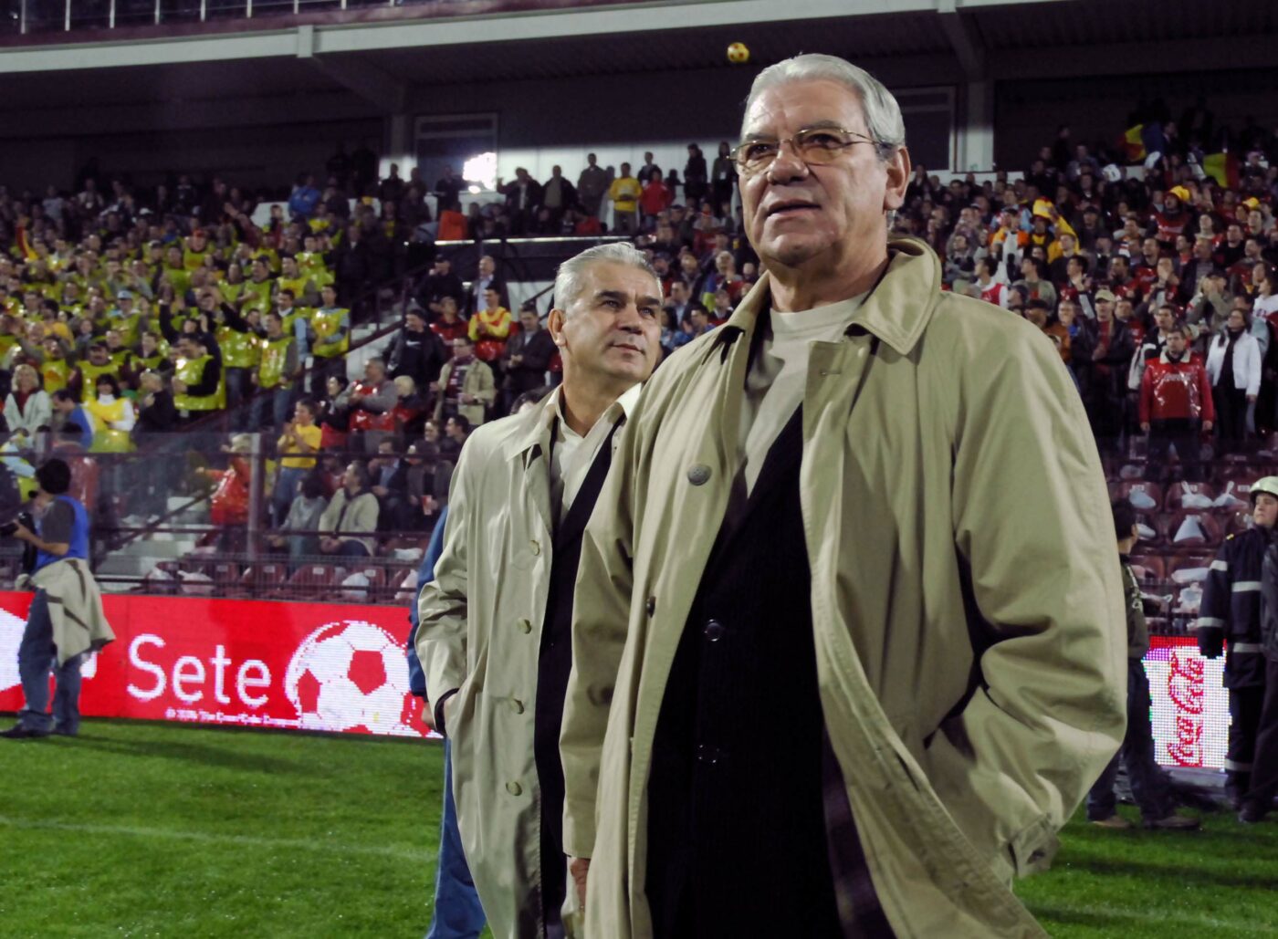 EXCLUSIV Motivul secret pentru care Barcelona n-a putut să înscrie nici măcar un gol cu Steaua București în finala Cupei Campionilor Europeni: „Emeric Ienei l-a luat deoparte și…”