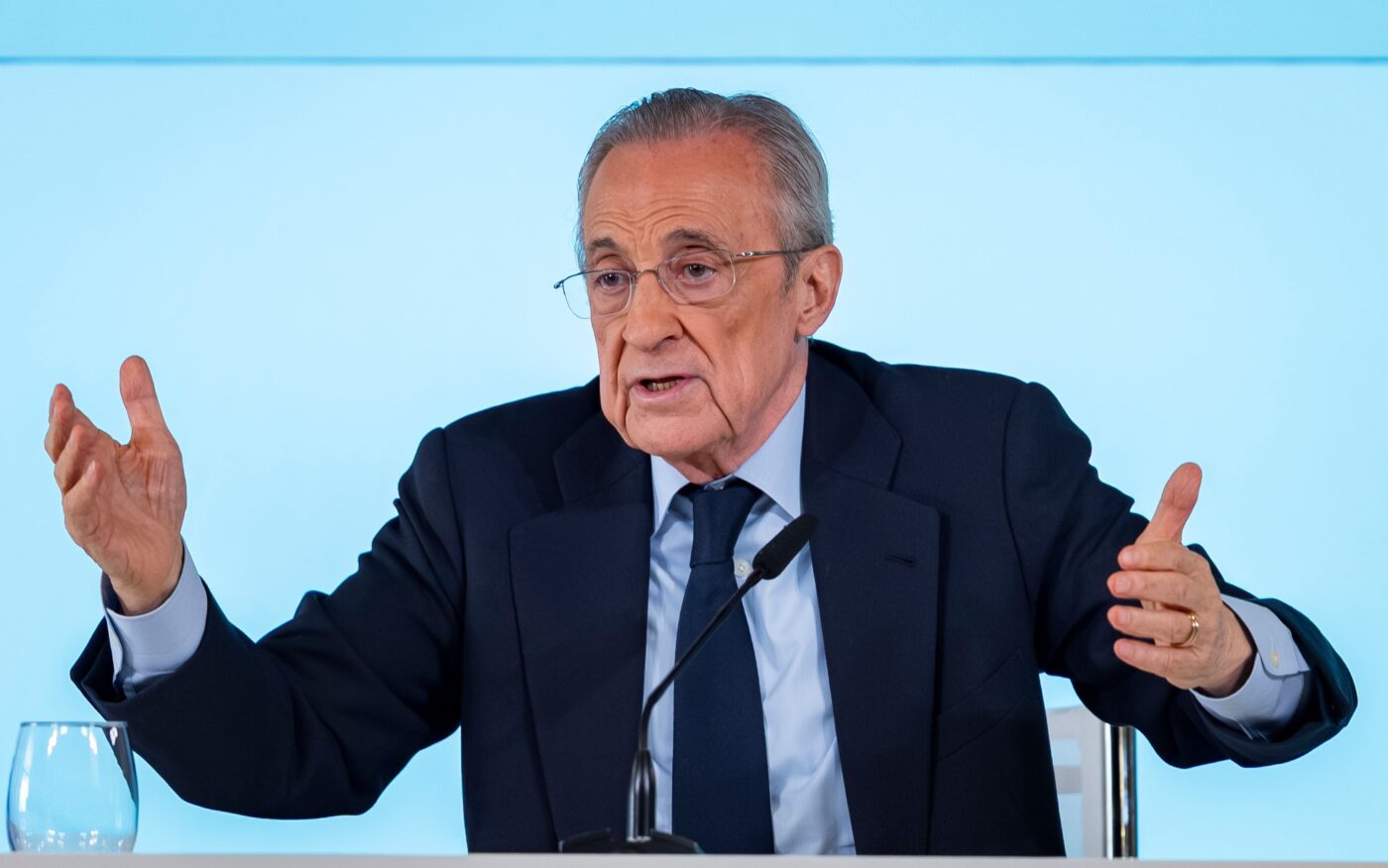 „Omul din umbră” care vrea să-l dea jos pe Florentino Perez conduce un imperiu de miliarde