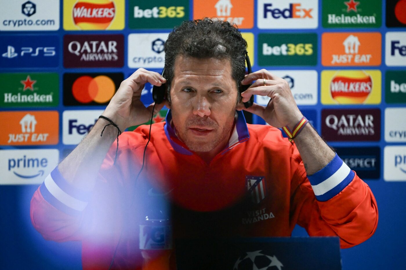 Toată lumea a început să râdă! Motivul incredibil pentru care Diego Simeone a schimbat hotelul în care este cazată Atletico Madrid la Londra