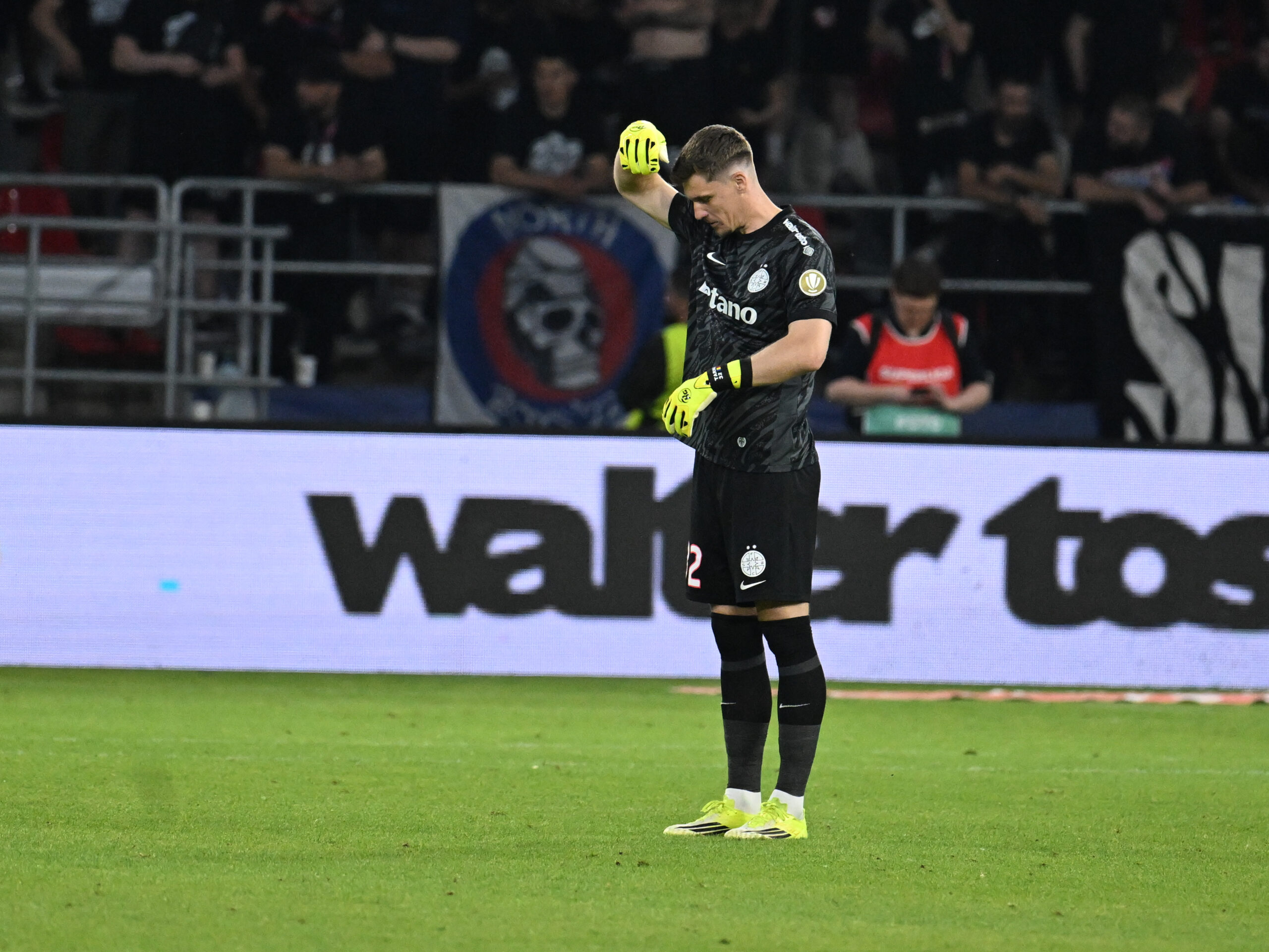 Fostul portar român din Premier League sare în apărarea lui Ștefan Târnovanu: „Asta e cel mai important!”