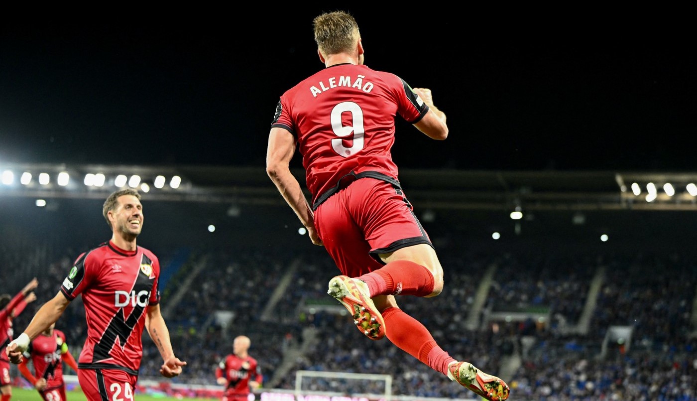 LIVE Strasbourg – Rayo Vallecano 0-1, în semifinalele Conference League și UEFA Europa League. Ce performanță pentru Andrei Rațiu! După Radu Drăgușin, România poate avea un nou câștigător de cupă europeană! Toate rezultatele serii