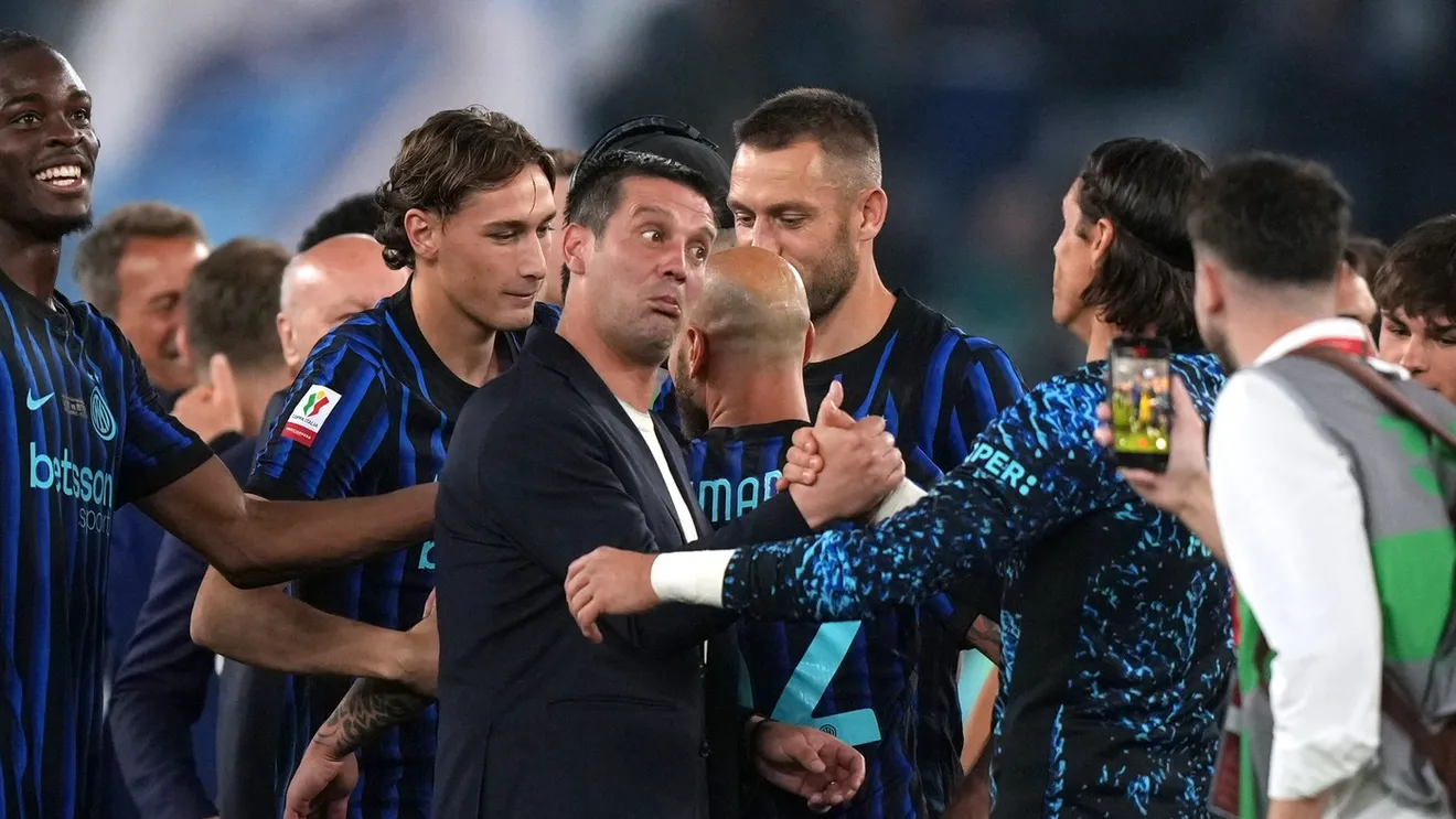 Cum arată și cât costă tricourile scoase de Inter pentru câștigarea Cupei Italiei!