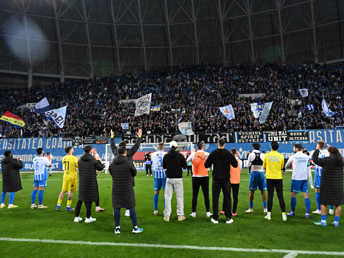 Universitatea Craiova scoate la vânzare ultimele bilete la finala Cupei României. Cât au ajuns să coste tichetele „la negru”