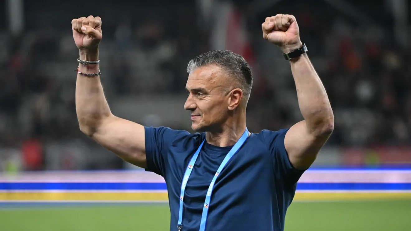 MERCATO Al doilea transfer al zilei la Rapid. Jucătorul de la CFR Cluj a semnat pe doi ani cu echipa lui Daniel Pancu