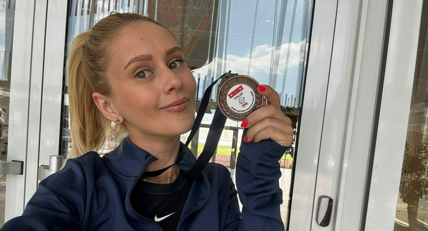 EXCLUSIV Atleta din România nu e legitimată nicăieri, se antrenează pe dealuri și la stadionul comunal, dar face performanță: „Cu pasiune și multă muncă, poți reuși”