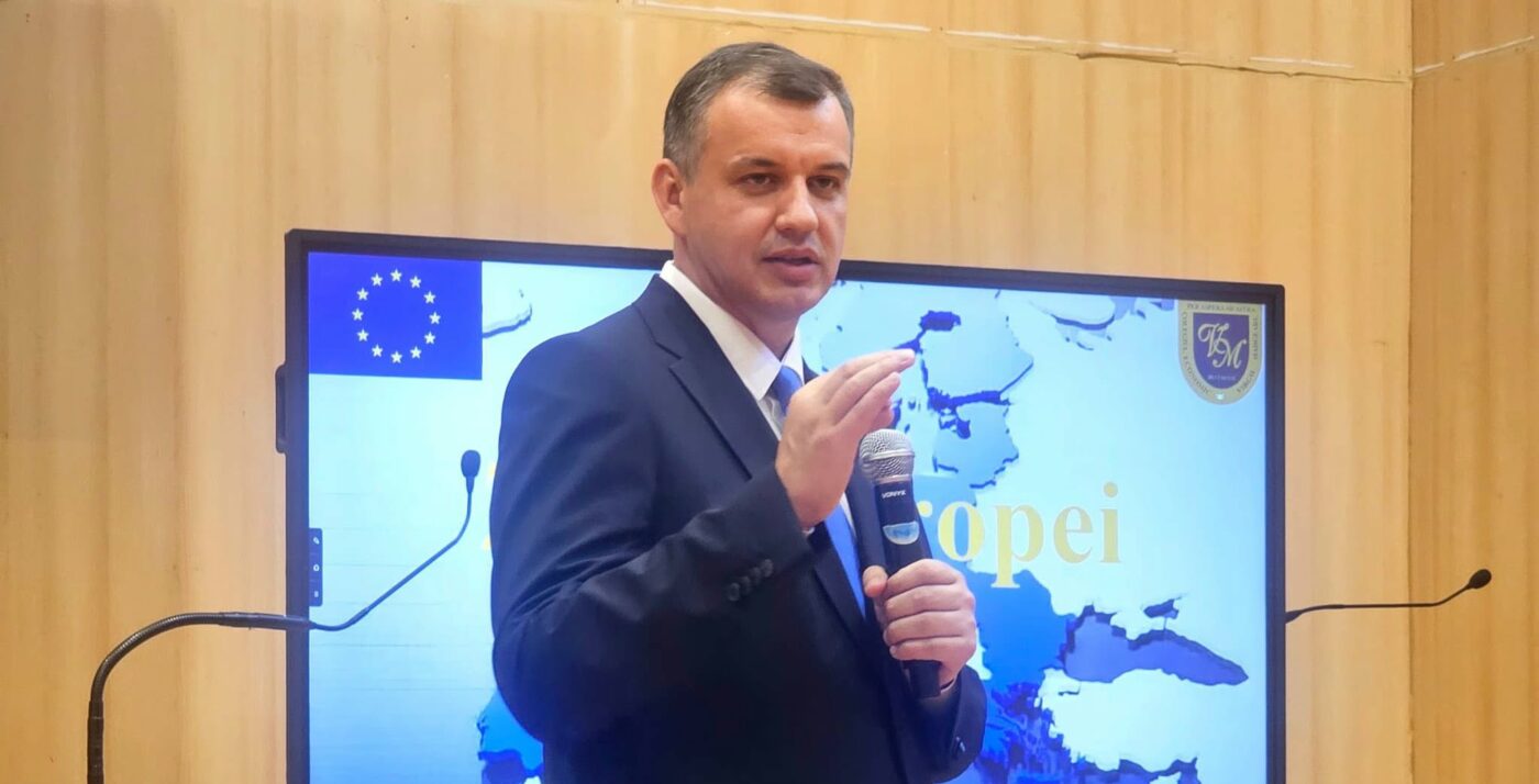 Ce răspuns a dat premierul desemnat Eugen Tomac când a fost întrebat cu ce echipă ține