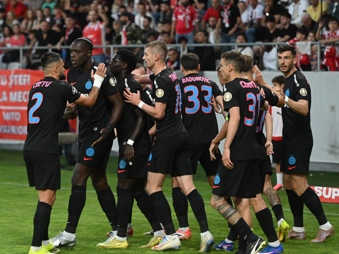 Cifrele care nu mint: FCSB, în topul audiențelor TV. Dinamo, forță în rândul suporterilor pe stadion
