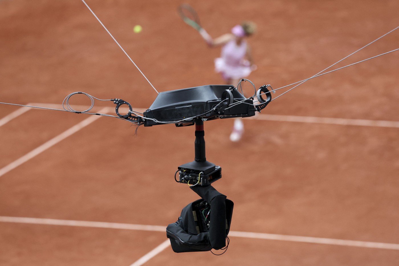 TENIS Cine transmite la TV Sorana Cîrstea – Mirra Andreeva. Meciul din sferturile Roland Garros e marți, 2 iunie 2026, de la ora 12:00