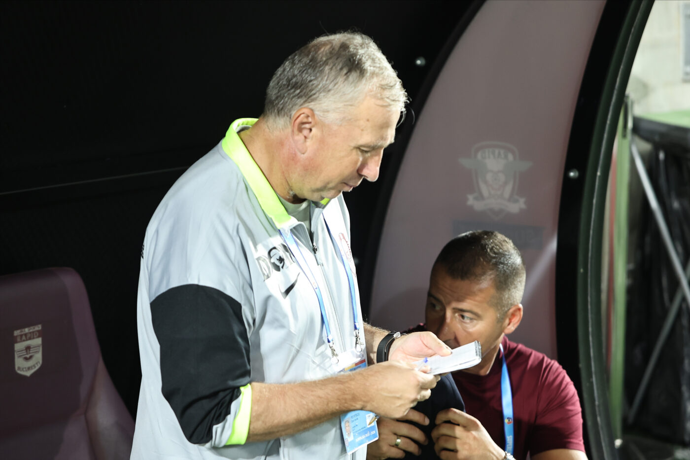 Dan Petrescu a plecat din România și își continuă tratamentul în Italia, la Bologna