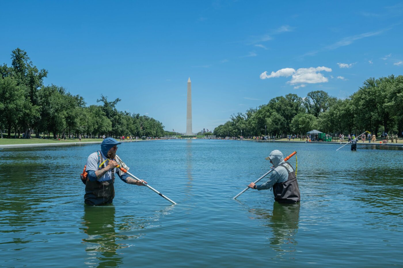 EXTRA Marele campion mondial a fost arestat pentru că a atins algele din bazinul Lincoln Memorial