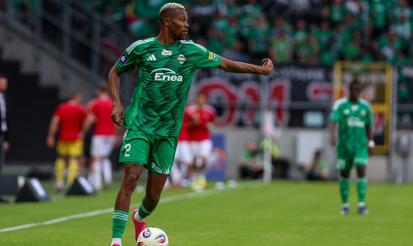 MERCATO Dinamo, luptă dură cu CFR Cluj pentru transferul lui Ibrahima Camara! E considerat înlocuitorul ideal al lui Gnahore