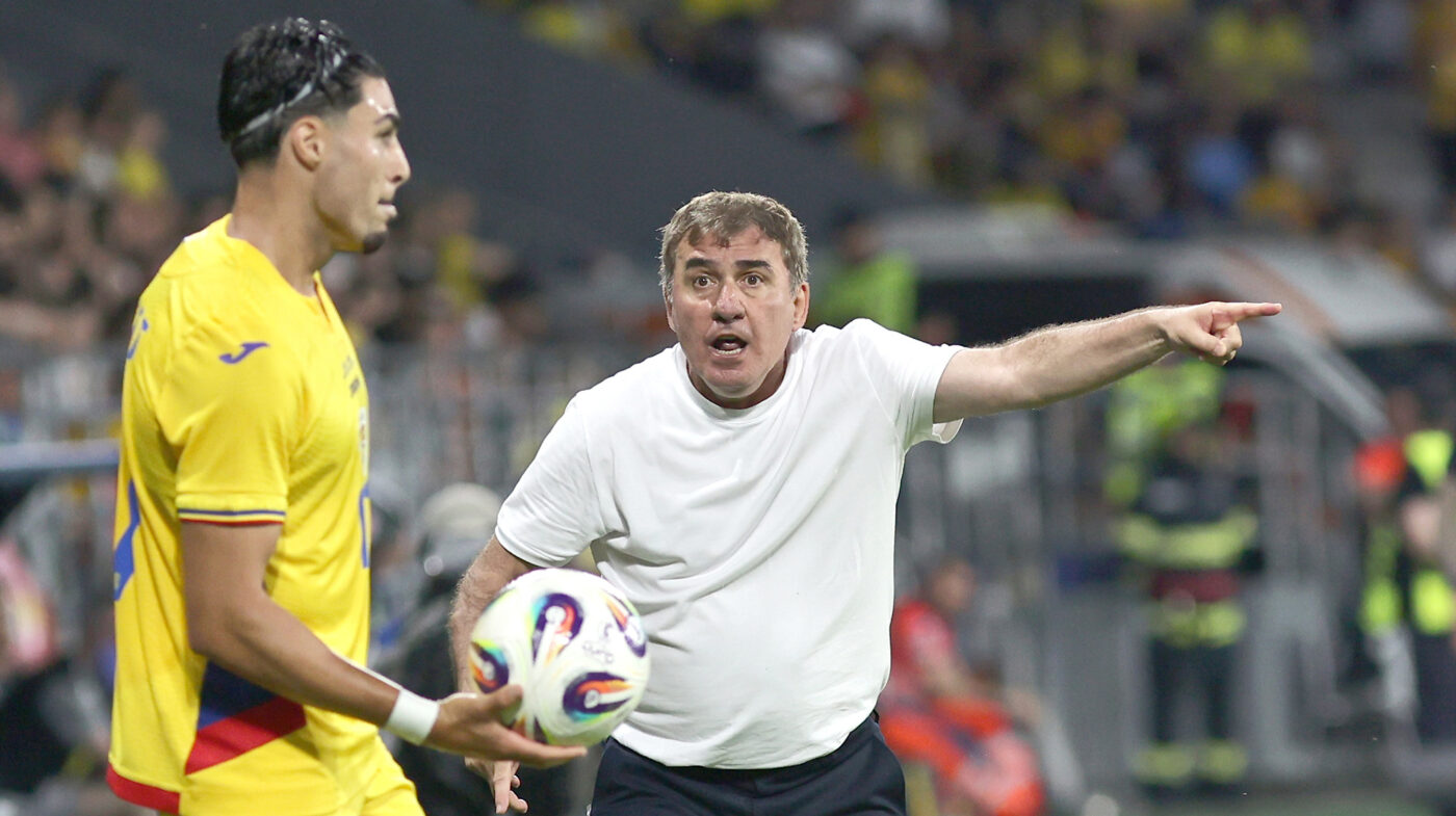 DECLARAȚII Ce le-a scris Gică Hagi pe tablă, în vestiar, fotbaliștilor săi: „În România, toți…”