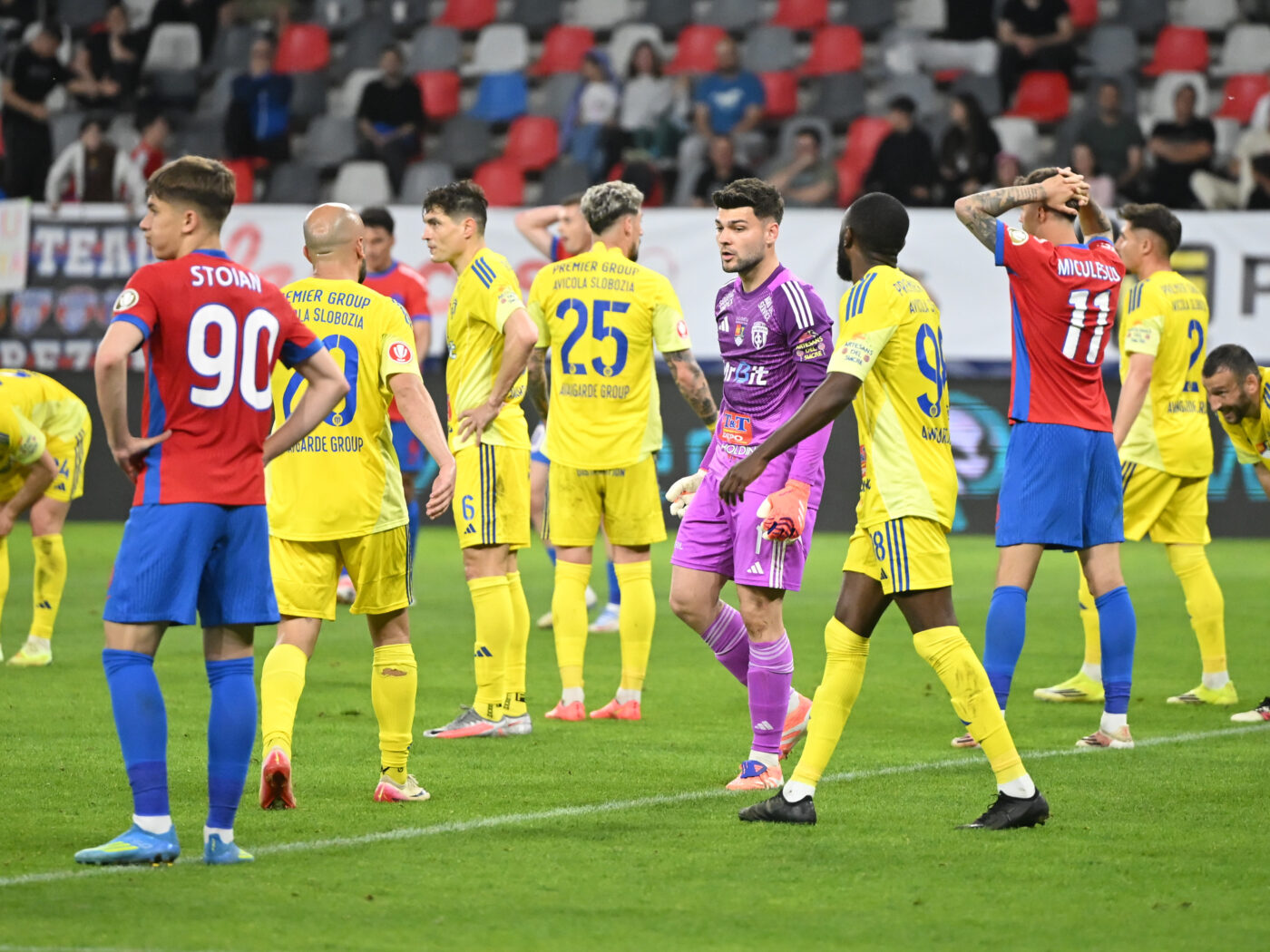 EXCLUSIV Mutarea de ultimă oră pregătită în culise de echipa care a retrogradat dramatic din Superliga: „Și-ar dori și el, îl vor și ei!”