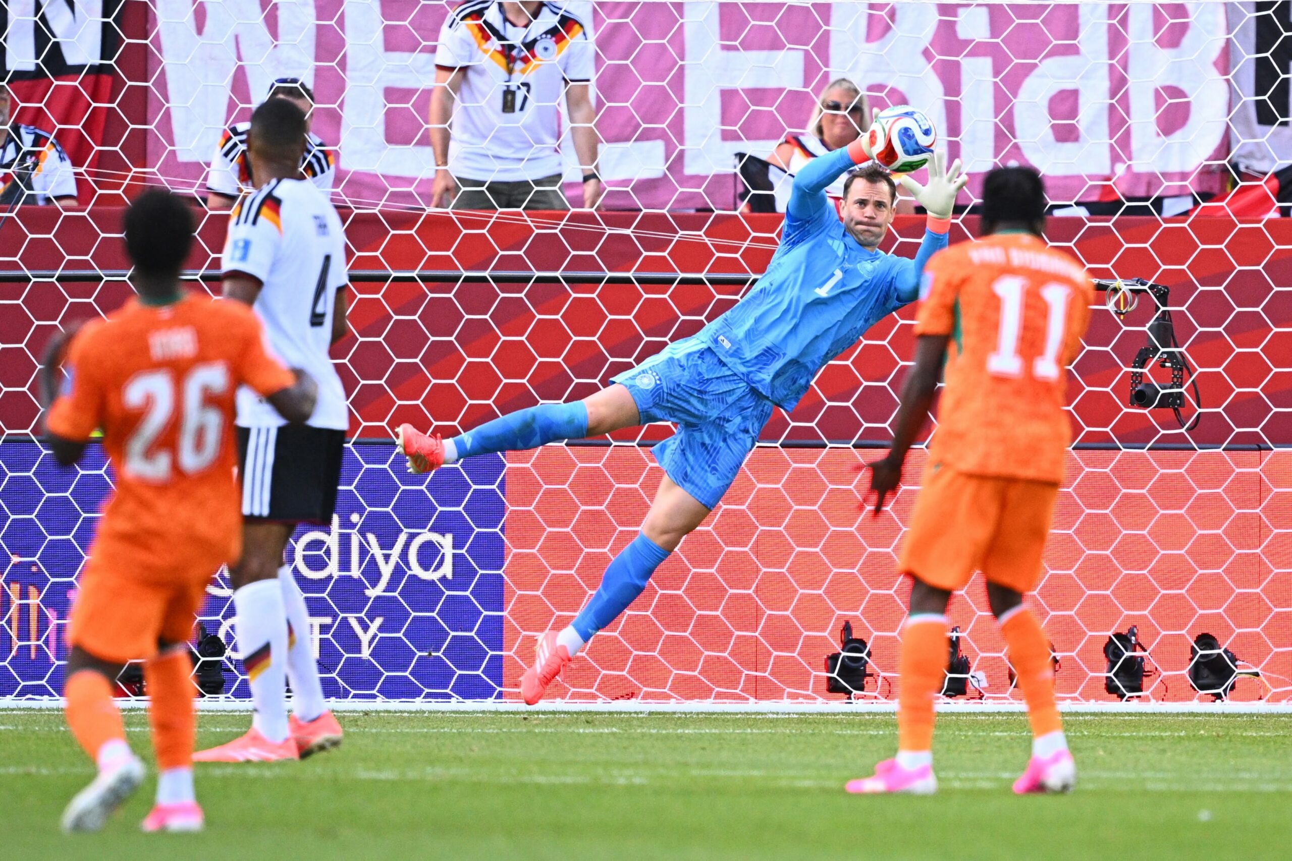 CM 2026: Germania se califică, Neuer stabilește un record, dar Nagelsmann are bătăi de cap