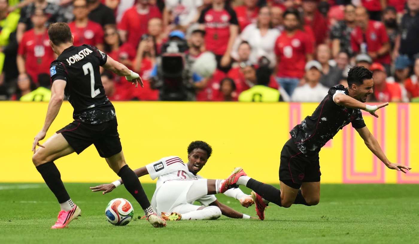 LIVEBLOG Canada – Qatar la CM 2026. Scene TULBURĂTOARE: a marcat la 7 minute după ce a înlocuit coechipierul cu piciorul rupt și i-a ridicat, în lacrimi, tricoul după gol!