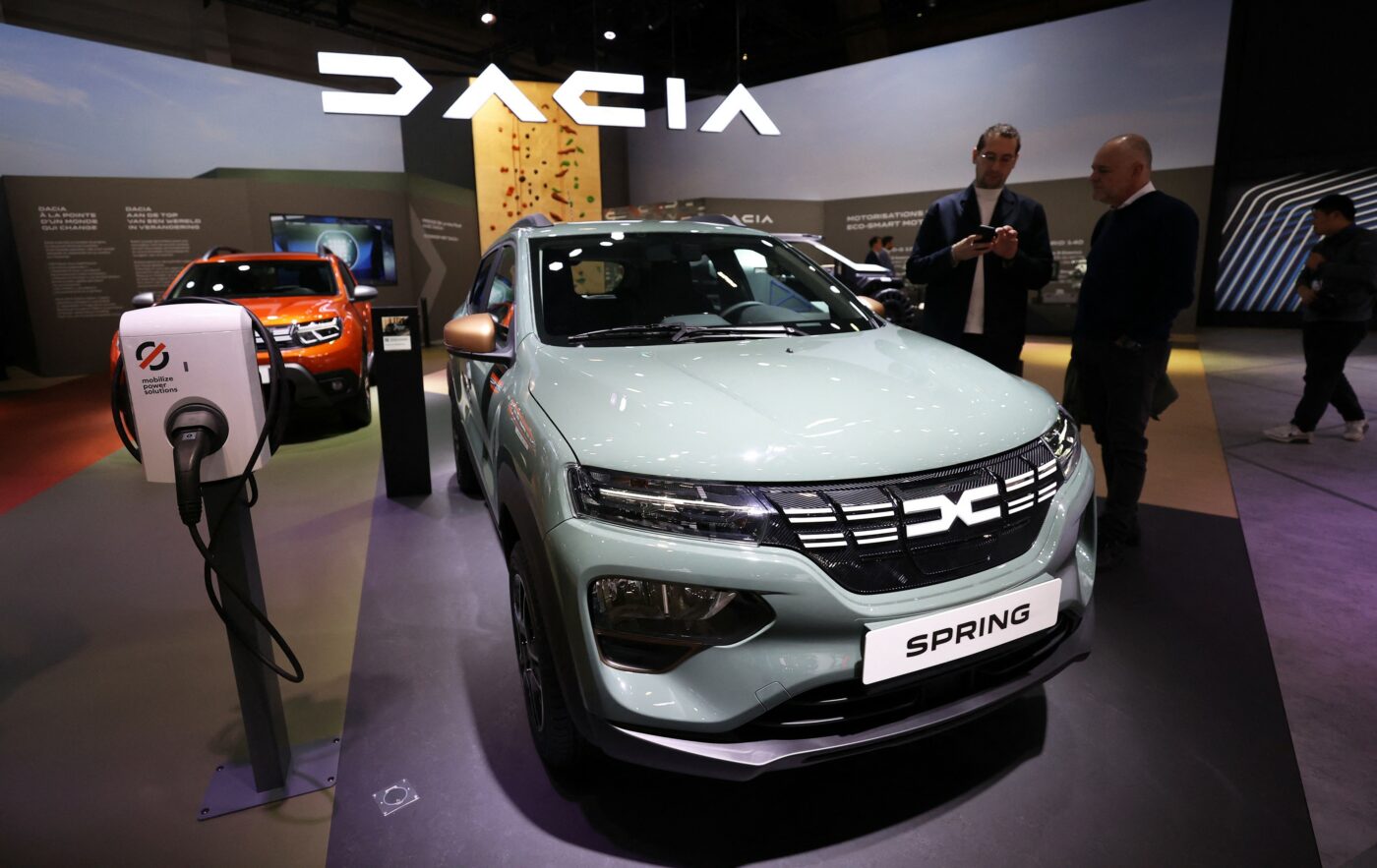 Ruşii au văzut noua Dacia Spring şi au reacționat imediat: „Renunță la piesele chinezeşti”