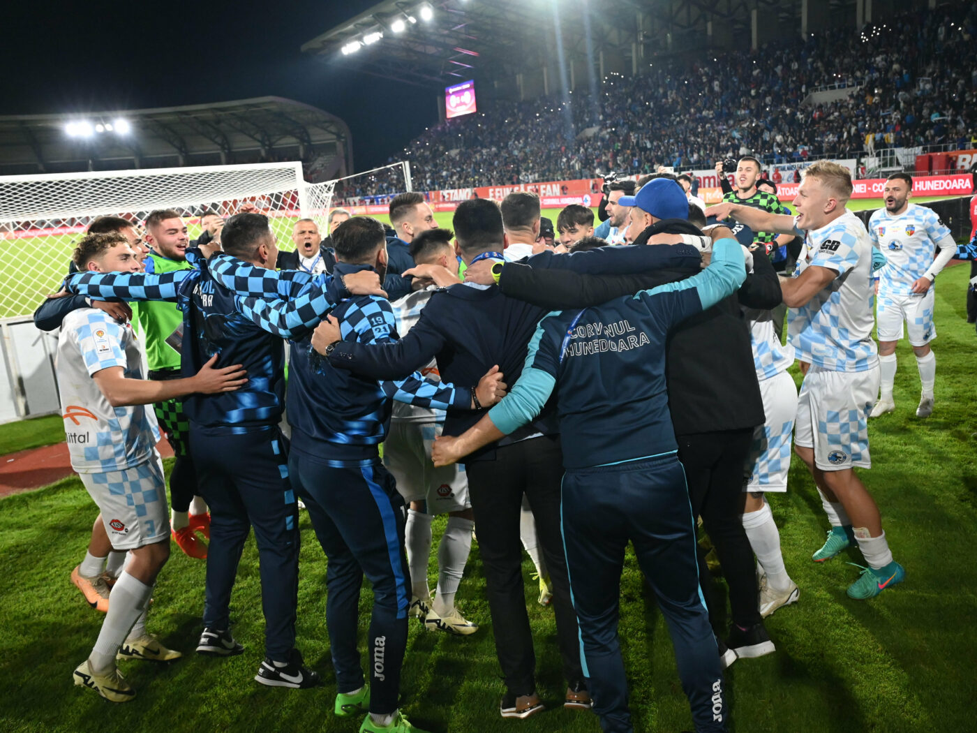 EXCLUSIV Corvinul „repatriază” unul dintre câștigătorii Cupei României. Fotbalistul vine din Superliga