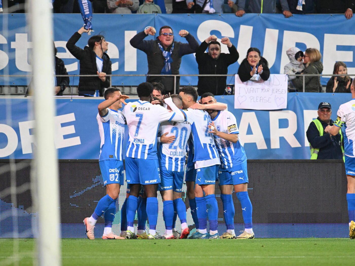 Universitatea Craiova, transfer surpriză de la FCSB. Fotbalistul semnează cu actuala campioană a României